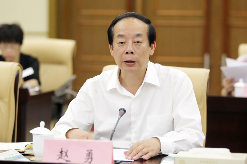 河北省委赵勇引领科技革新，高科技产品重塑生活体验