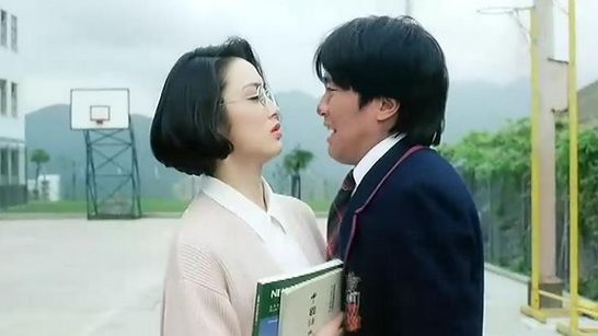 科技重塑经典，智能演绎生活新篇章——逃学威龙1演员表揭秘
